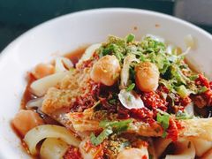 -烤肉小伙烤肉店