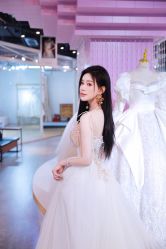 -欣薇婚纱(新源乐汇城店)