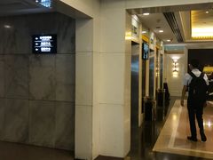 -广东大厦酒店(广州北京路步行街纪念堂地铁站店)