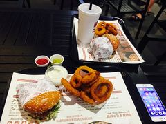 -The Habit Burger Grill 哈比特汉堡(爱琴海店)
