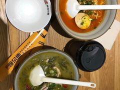 -呼啦面馆·头牌豌杂面(爱琴海店)