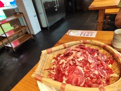 -野山舂·贵州现舂酸汤火锅(鸿通城店)