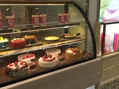 面包甜点陈列柜-DQ·蛋糕·冰淇淋(虹口龙之梦店)