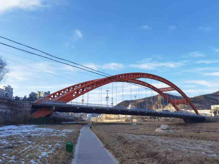 延河大桥-"这座大桥应该是在延安地区挺有声望的吧,这.