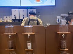 -喜茶(北京华贸购物中心店)