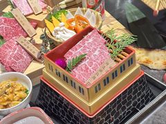 -山川小町·极番烧肉(新地假日广场店)
