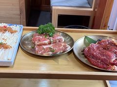 -汉城烤肉·黑金冠(华山路店)