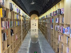 -新华书店(印象城店)
