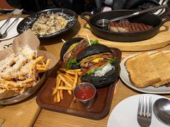 -HELLO 27 意面·沙拉·帕尼尼