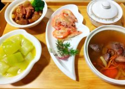 -卓玥国际月子会所(罗山路店)
