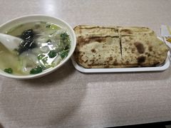 馄饨-宝光熏肉鞋底火烧(新街口店)