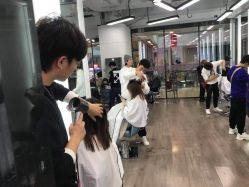 -ON STAR SALON
