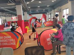 -悦动体能篮球羽毛球网球(三里河店)