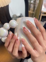 -芊屿芊浔美甲