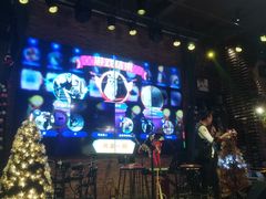 -胡桃里音乐餐厅(陶溪川店)(川湘赣菜·世界百大酒庄直供红酒·音乐表演)