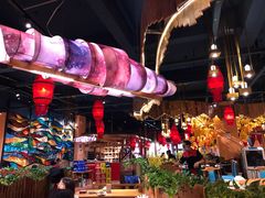 -老滇山寨•云南特色菜•地方菜•民族风情歌舞表演(金碧店)