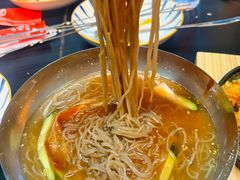 -许哥东北烧烤·铁丳烤串·宫后夹肉(繁花中心店)