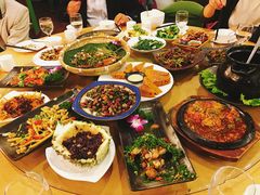 -香巴拉云南餐厅(华莱坞店)