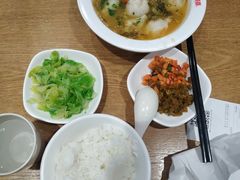 老坛酸菜鱼饭-南城香·饭香串香馄饨香(青年路店)