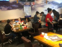 大堂-华盛园卷子王农家菜水库鱼