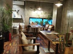 -HIGH FIVE哈福手工汉堡(桂林路店)