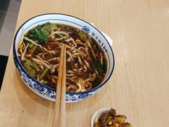 -镇南锅盖面馆(解放路店)