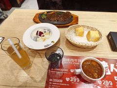 -海维克牛排馆HIGHWIC(右岸环宇坊店)
