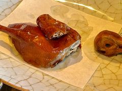 脆皮乳鸽-新荣记(BFC外滩金融中心店)