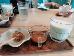-默迹咖啡馆