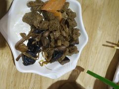 上海四喜烤麸-玖鲜小笼(中山广场店)