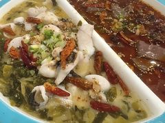 -姚姚酸菜鱼·金戈戈香港豉油鸡(喜荟城联名店)