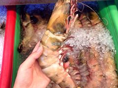 -J Daeng Seafood