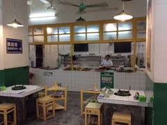 大堂-石灰市老火锅(北滨路店)
