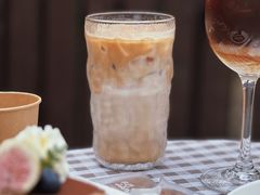 冰博克拿铁-萤火虫咖啡(后海店)