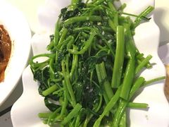 -新大咀港式茶餐厅(宝山万达店)
