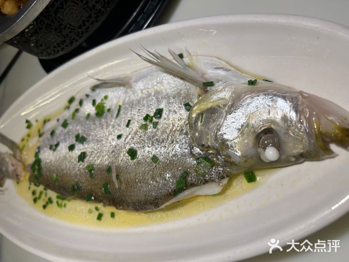 柳莺湖上·湖景餐厅·江南菜(西湖店)招牌清蒸钱塘江白条图片