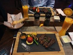 -YUE·6·西式融合餐厅(外滩六号店)