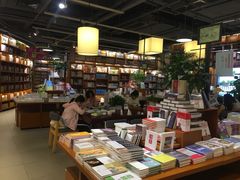 -博览书店(越秀悦汇天地店)