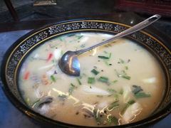 -蔼若春.传承三十年云南菜(金碧公园店)