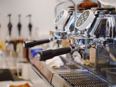 -Fridi Patisserie Cafe