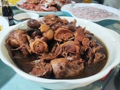 板栗红烧肉-山里人家