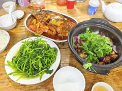 -海口滨海新村143号海南老字号炒菜店