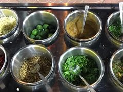 -墨脱石锅椰子鸡•香草鸭•东山羊(大东海店)