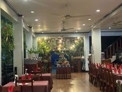 -Neary Khmer Restaurant