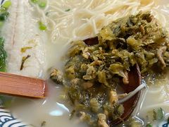 雪菜肉丝-老上海·金牌黄鱼馄饨面(田子坊店)