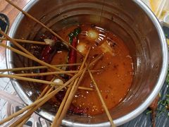 -泉哥小平房串店