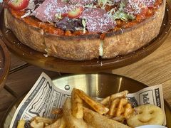 -Dragon Pizza•圆脸龙披萨·牛排餐厅