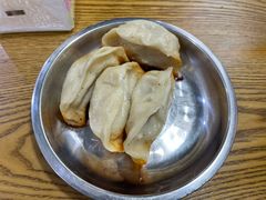 -黄阿姨锅贴大王(万航渡路店)