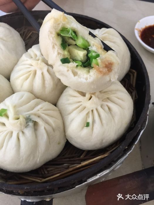 胡家包子·清真(大众巷店)韭菜豆腐包子图片