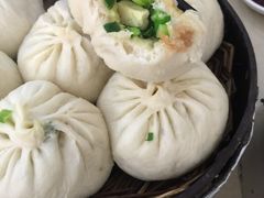韭菜豆腐包子-胡家包子·清真(大众巷店)